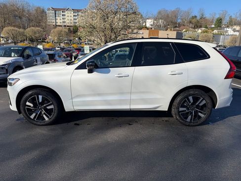 Used 2026 Volvo XC60 B5 Plus w/ Protection Package Premier image 3