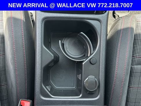Used 2024 Volkswagen GTI SE FWD image 20