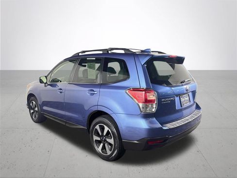 Used 2017 Subaru Forester 2.5i Limited w/ Popular Package #2 AWD/4WD image 8