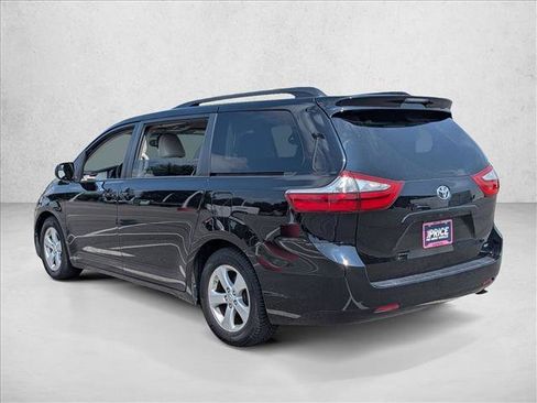 Used 2015 Toyota Sienna LE FWD image 7
