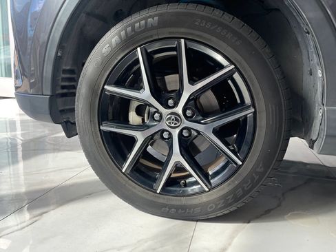 Used 2018 Toyota RAV4 SE w/ Power Extra Value Package FWD image 26