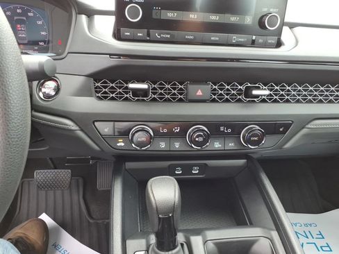 Used 2025 Honda Accord SE image 14