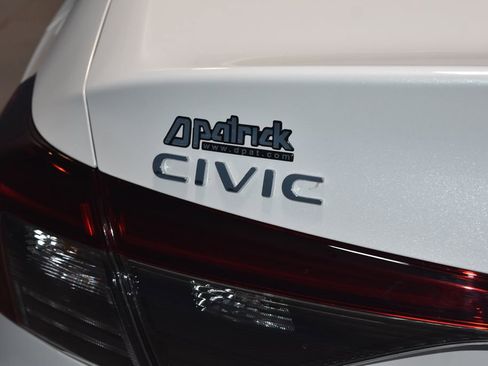 Used 2025 Honda Civic Sport image 31