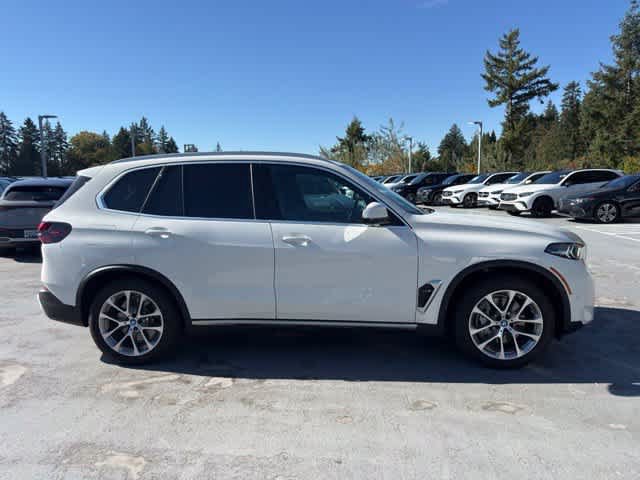 Used 2024 BMW X5 xDrive50e AWD/4WD image 4
