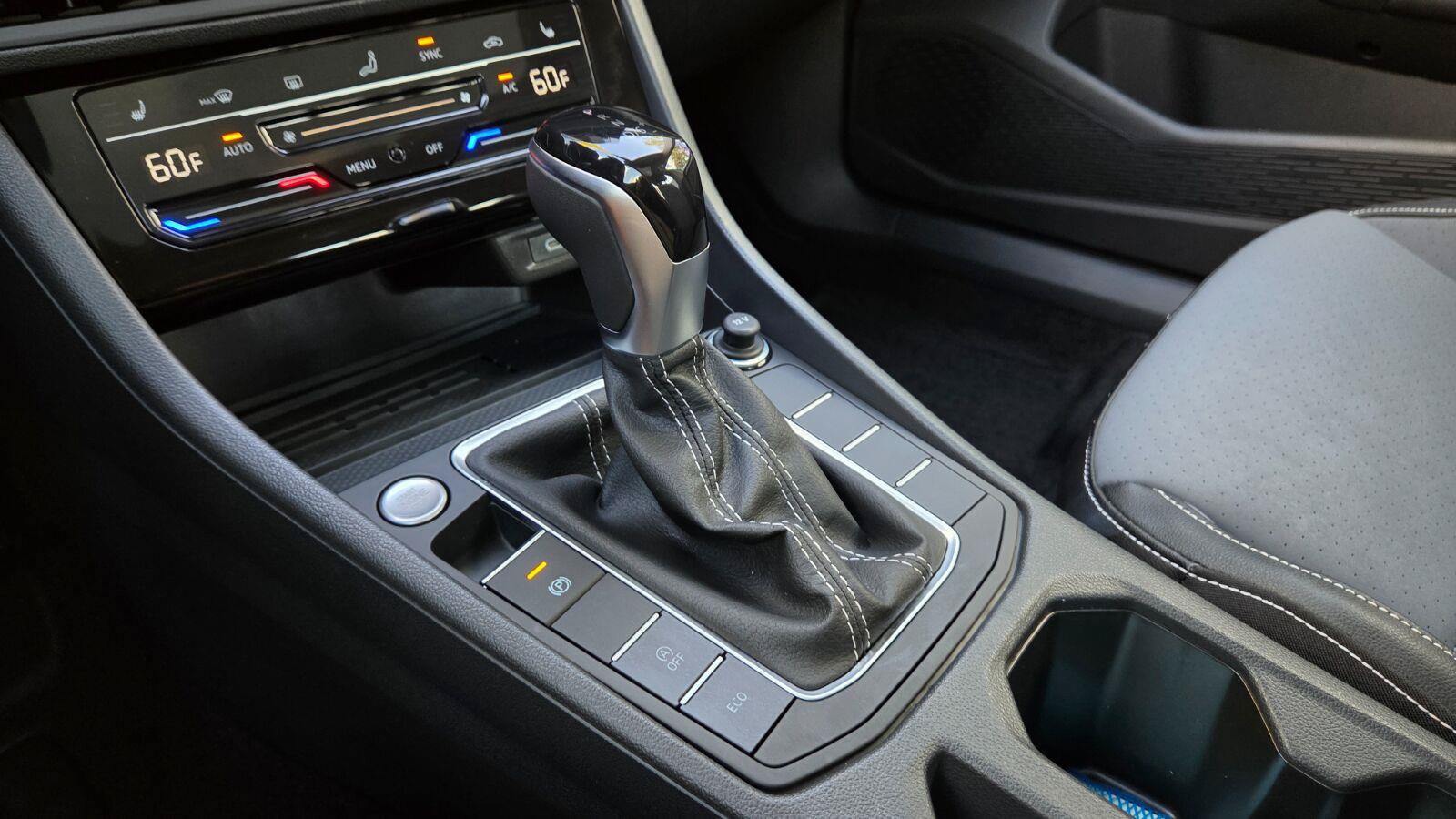 Certified 2026 Volkswagen Jetta SE FWD image 32