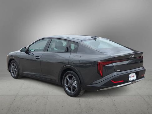 Used 2025 Kia K4 FWD image 6
