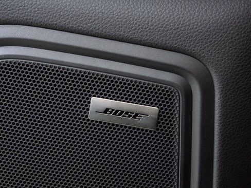 New 2026 Porsche Macan AWD/4WD image 7