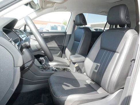 Certified 2022 Volkswagen Tiguan SE AWD/4WD image 15