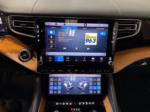 Used 2022 Jeep Grand Wagoneer Series II w/ Premium Group II image 26