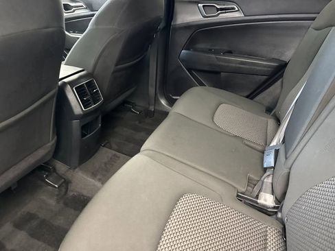Used 2024 Kia Sportage LX image 11