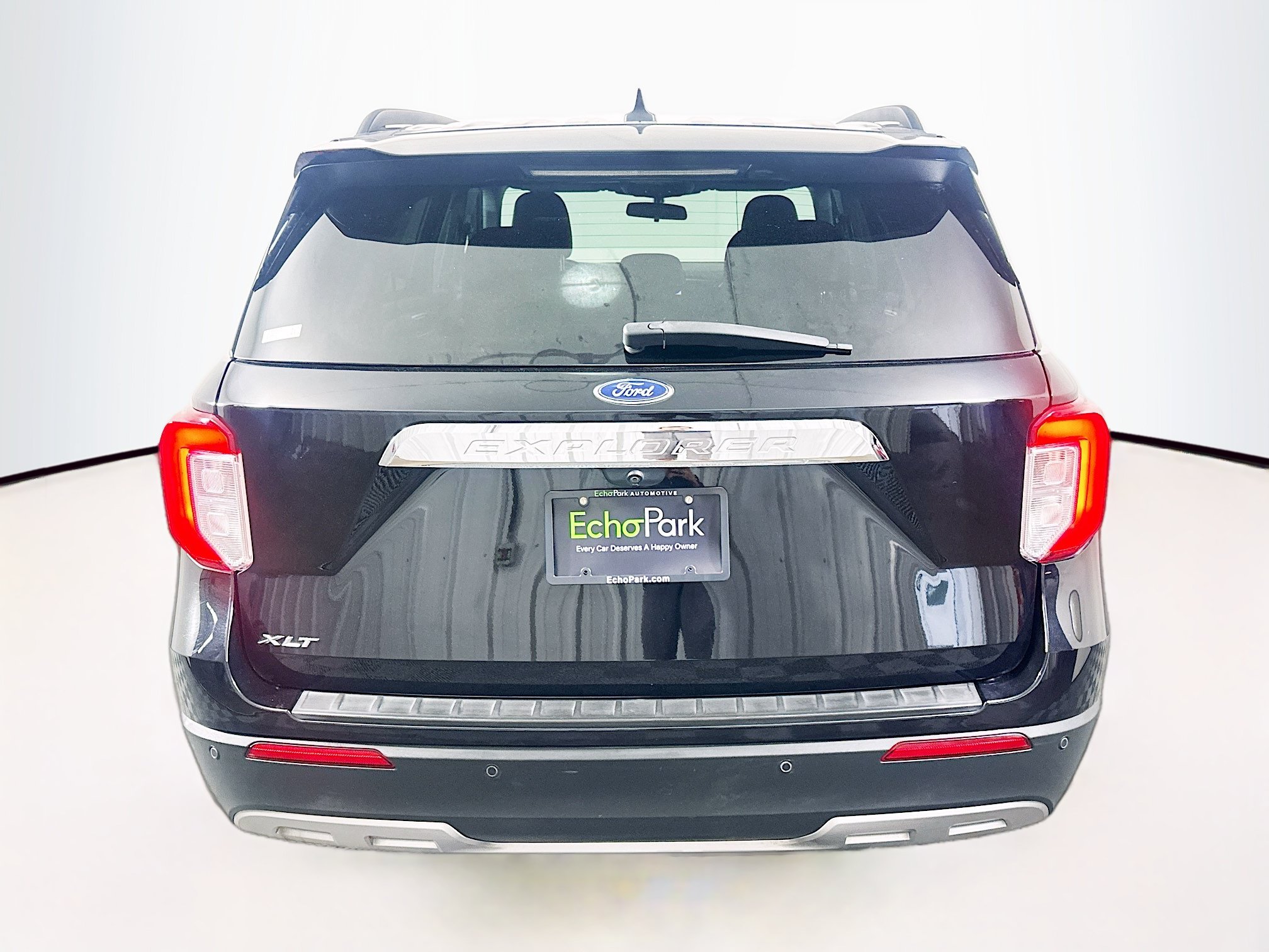 Used 2022 Ford Explorer XLT w/ Equipment Group 202A RWD image 7