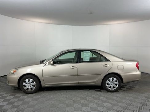 Used 2004 Toyota Camry LE image 8