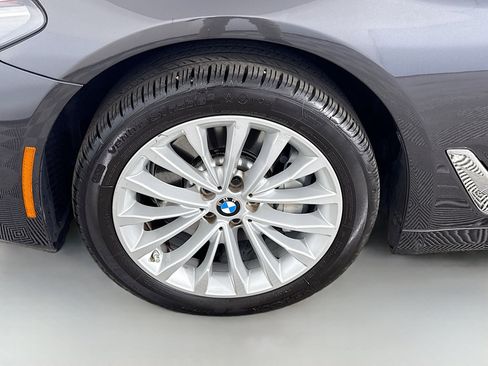 Used 2023 BMW 530i RWD image 38