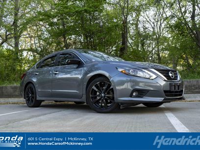 Used 2017 Nissan Altima 2.5 SR w/ Midnight Edition Package