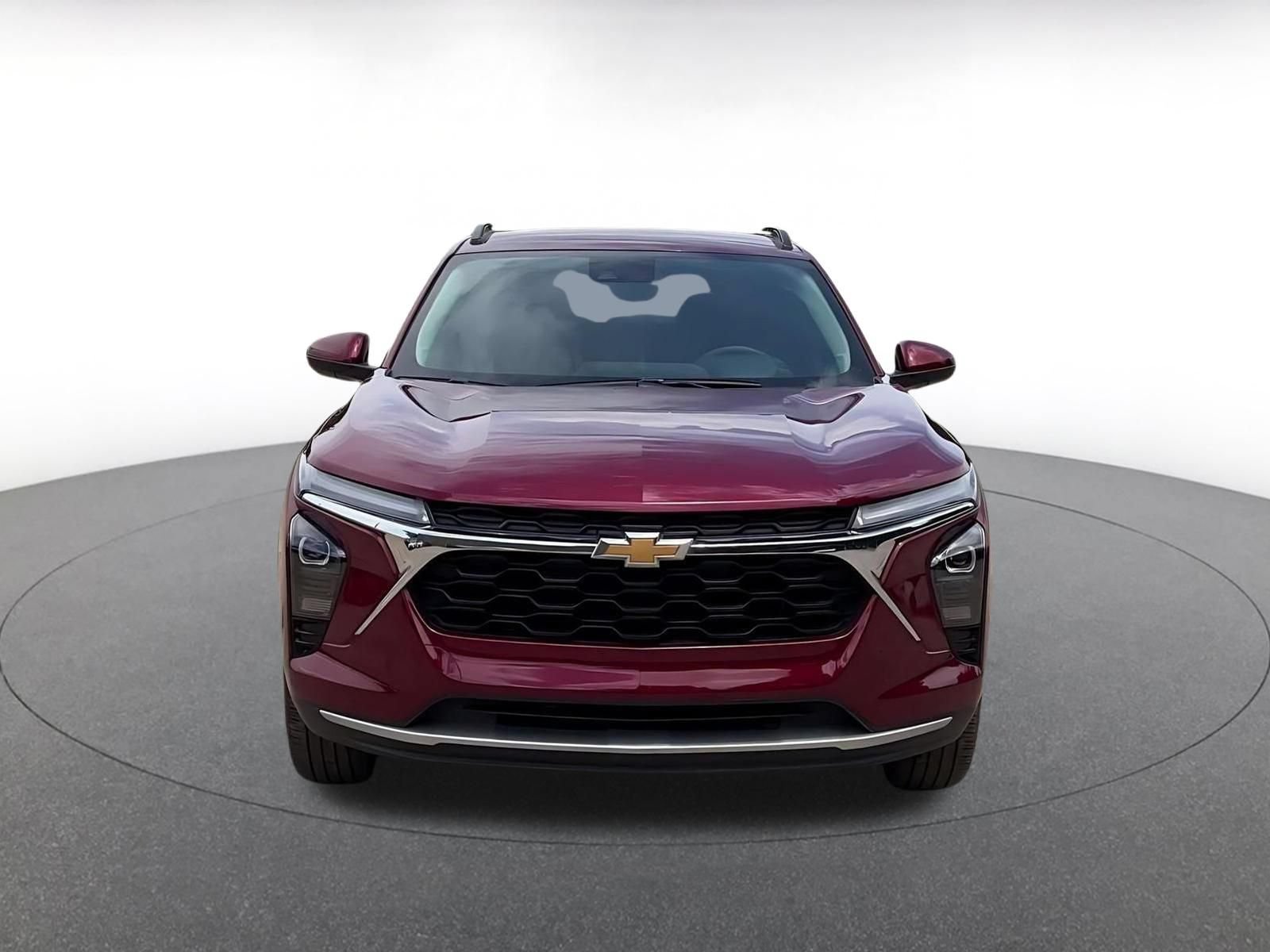 Used 2025 Chevrolet Trax LT FWD image 4