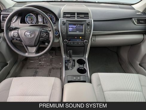 Used 2017 Toyota Camry LE image 13