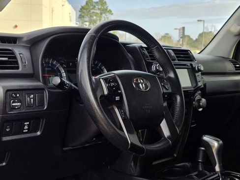 Used 2018 Toyota 4Runner TRD Off-Road Premium image 24