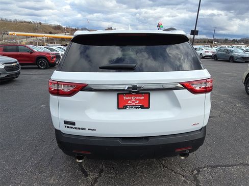 Used 2021 Chevrolet Traverse RS image 7
