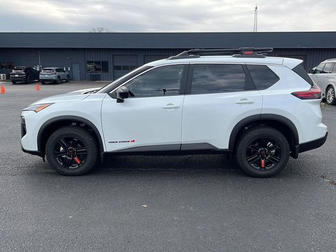 New 2026 Nissan Rogue SV image 8