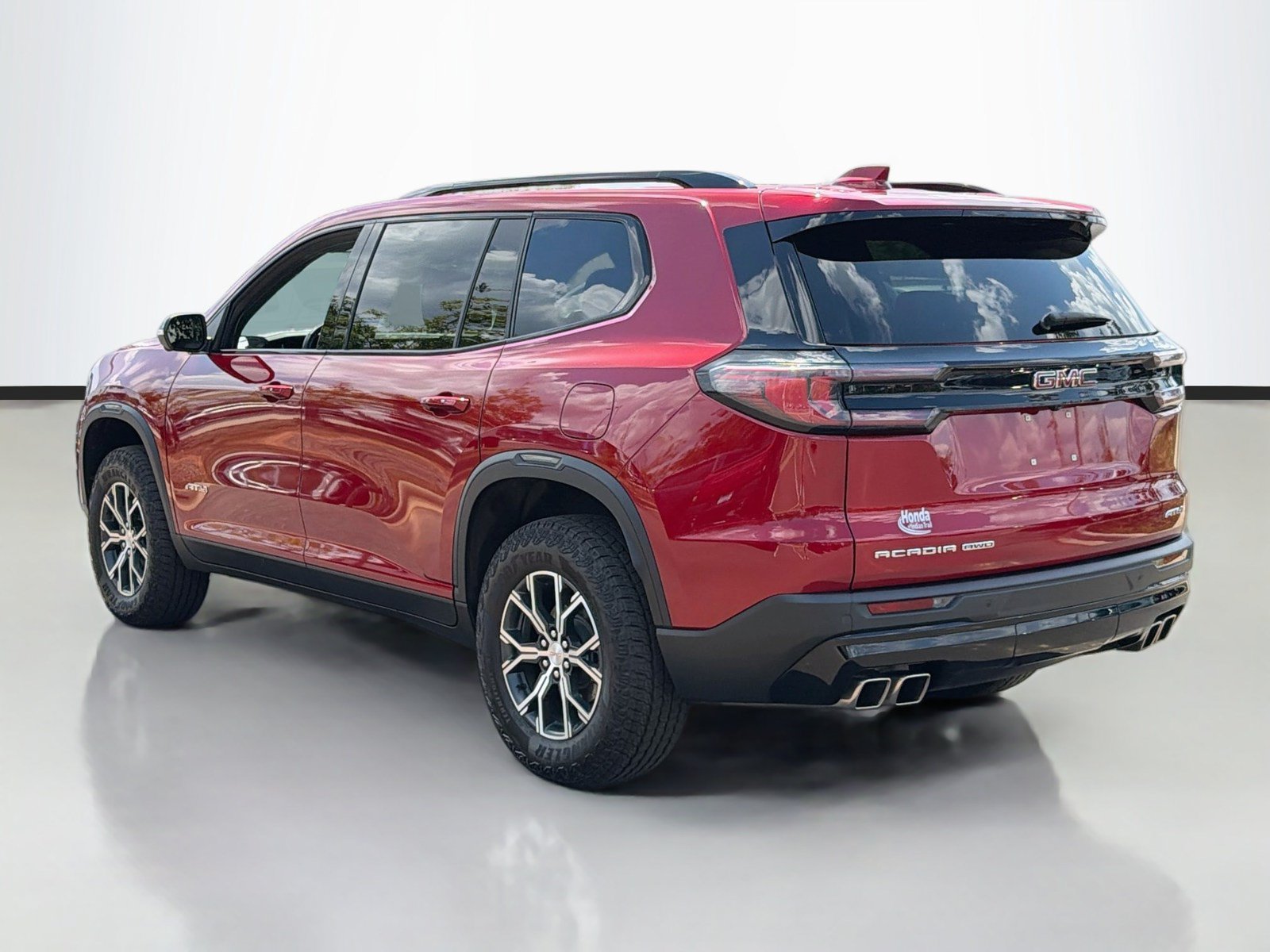 Used 2025 GMC Acadia AT4 AWD/4WD image 7