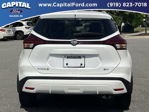 Used 2024 Nissan Kicks SV FWD image 12