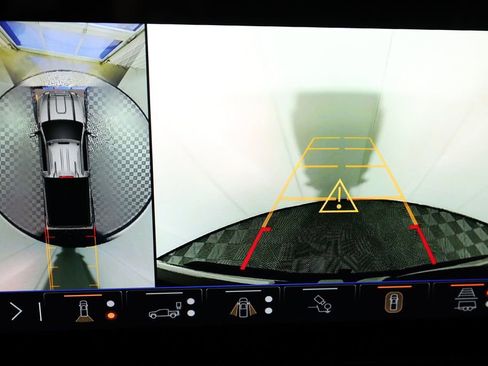 Used 2026 GMC Sierra 2500 AT4X image 29