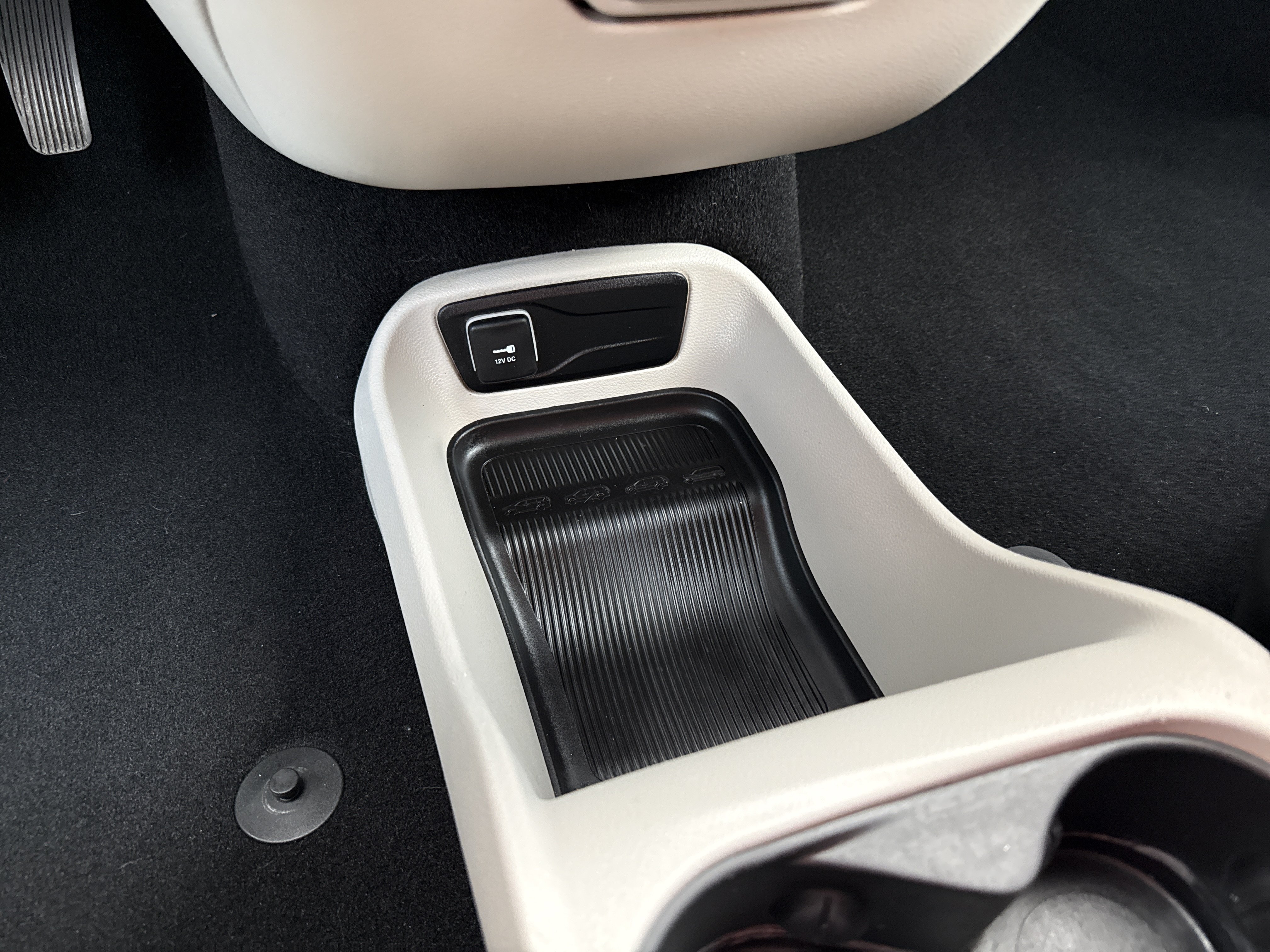 Used 2017 Chrysler Pacifica LX FWD image 44