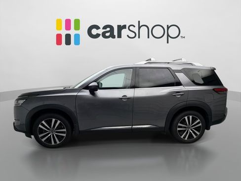 Used 2023 Nissan Pathfinder Platinum AWD/4WD image 2
