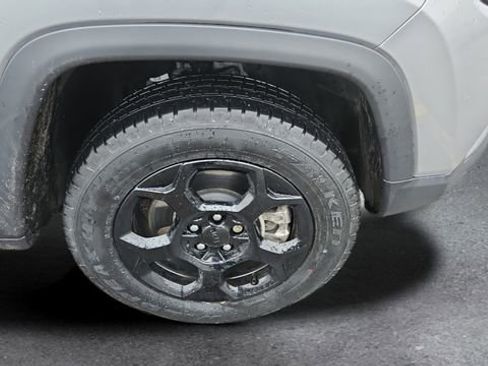 Used 2023 Jeep Compass Trailhawk image 17