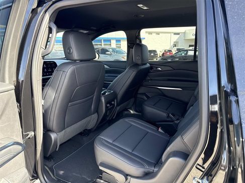 New 2026 Chevrolet Traverse LT w/ Driver Confidence Package image 23