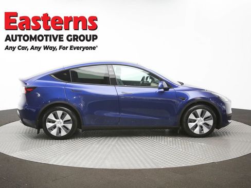 Used 2021 Tesla Model Y Long Range AWD/4WD image 39