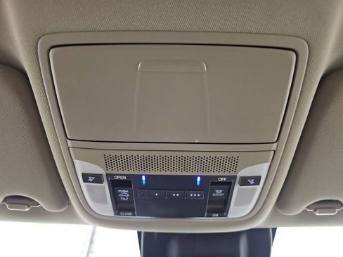 Used 2018 Acura MDX SH-AWD image 27