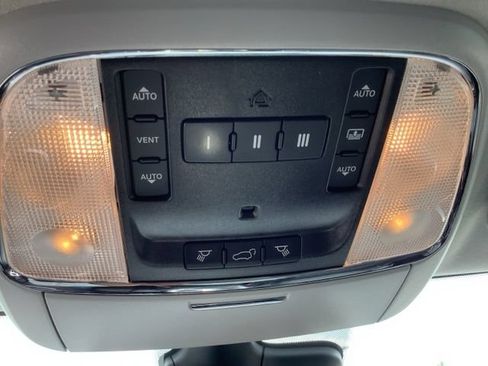 Used 2021 Jeep Grand Cherokee Summit w/ Platinum Series Group AWD/4WD image 33