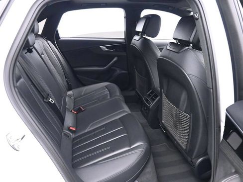 Used 2022 Audi A4 2.0T Premium Plus AWD/4WD image 17