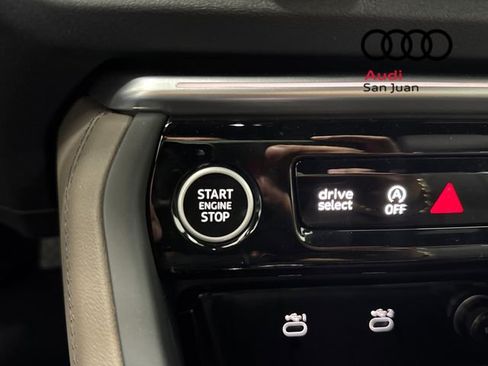 Used 2025 Audi Q5 2.0T Premium image 19