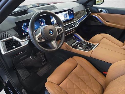 Used 2026 BMW X6 xDrive40i image 16