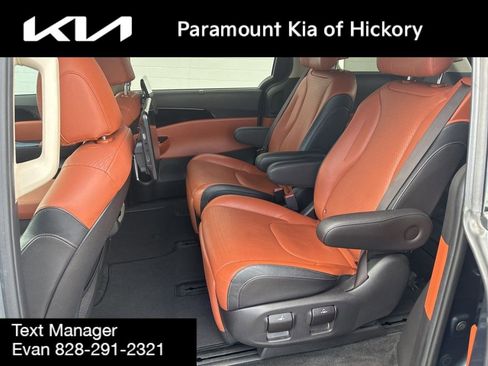 Used 2022 Kia Carnival SX Prestige w/ Paint Protection Package FWD image 17