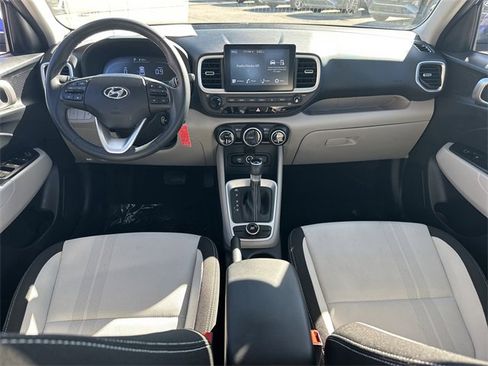 Certified 2023 Hyundai Venue SEL image 16