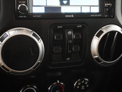 Used 2017 Jeep Wrangler Unlimited Sahara w/ Dual Top Group image 24