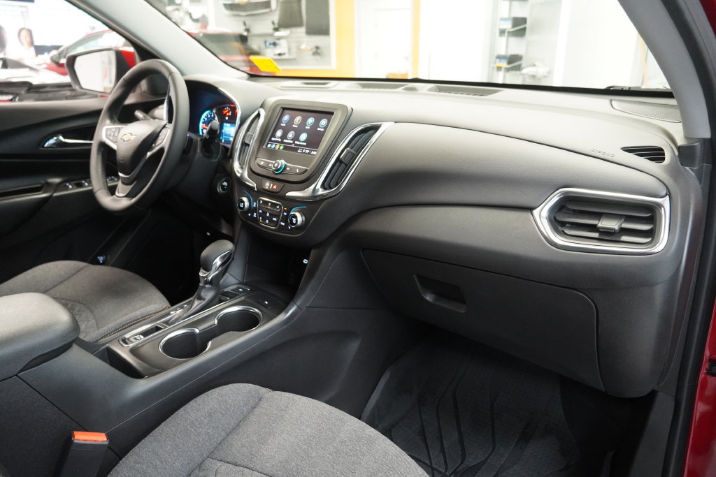 Used 2023 Chevrolet Equinox LT AWD/4WD image 38