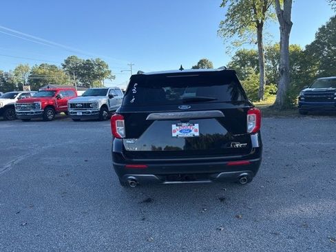 Used 2022 Ford Explorer XLT w/ Equipment Group 202A image 15