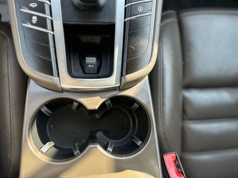 Used 2015 Porsche Macan Turbo image 22