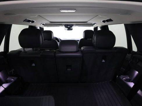 Used 2025 Land Rover Range Rover Long Wheelbase SE AWD/4WD image 93