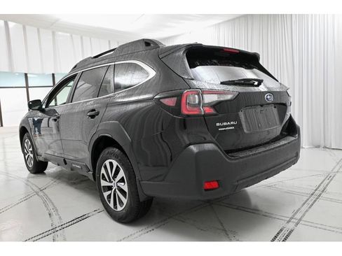 New 2025 Subaru Outback Premium image 5
