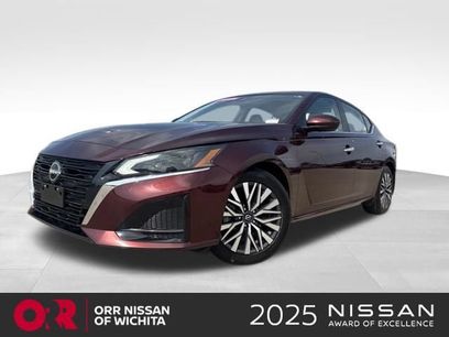 Used 2023 Nissan Altima 2.5 SV w/ SV Premium Package