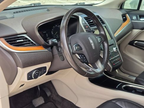Used 2017 Lincoln MKC Select w/ Select Plus Package FWD image 13