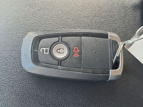 Used 2024 Ford Edge SEL AWD/4WD image 33