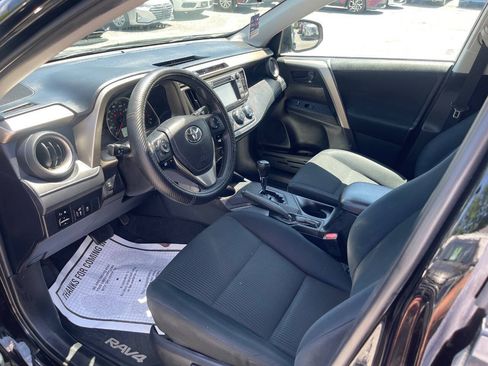 Used 2015 Toyota RAV4 LE AWD/4WD image 11