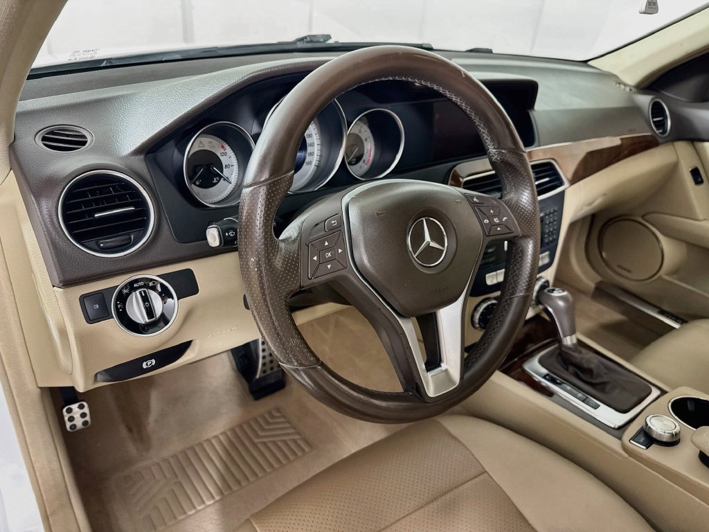 Used 2014 Mercedes-Benz C 250 Sedan image 9