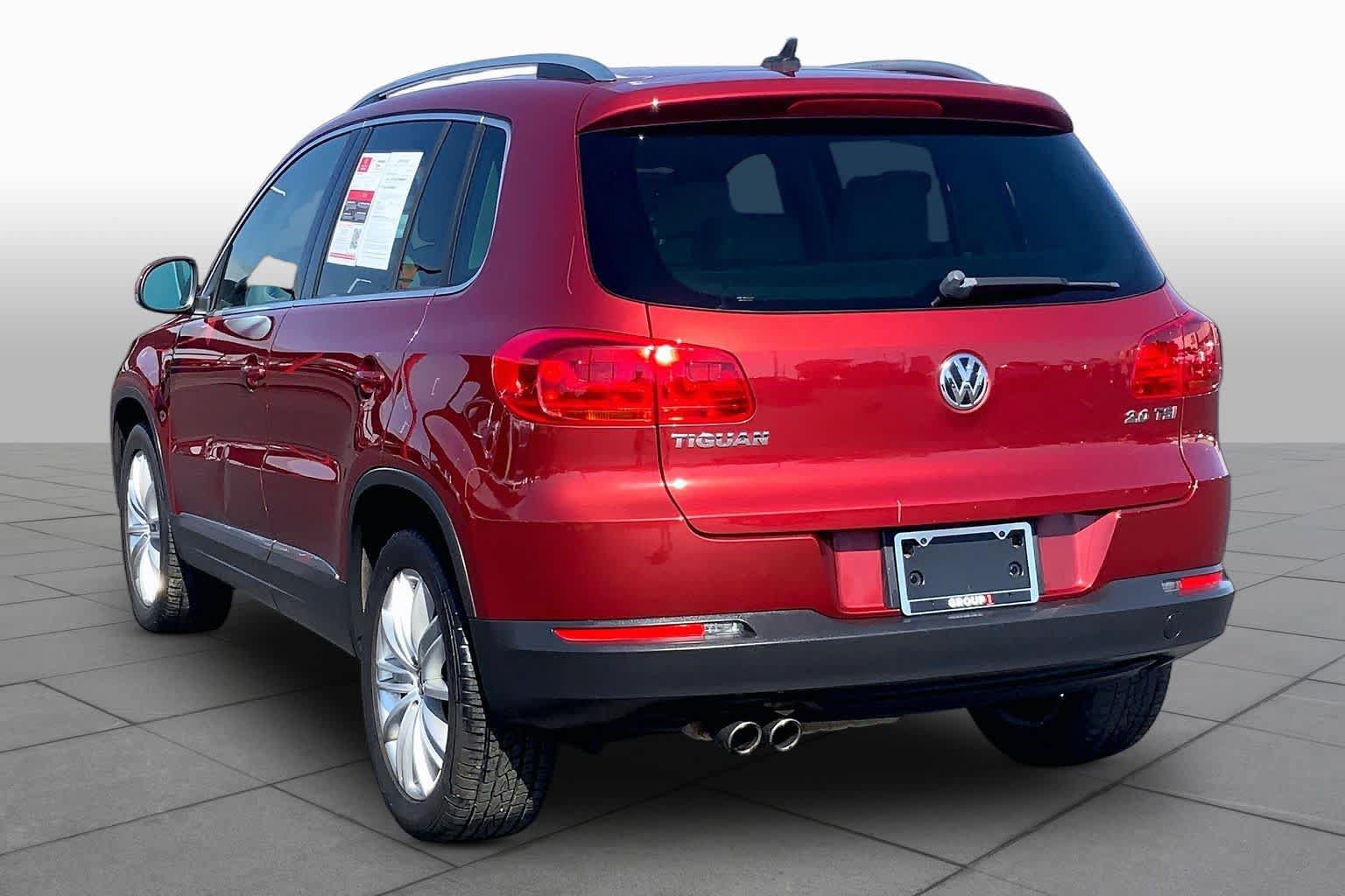 Used 2015 Volkswagen Tiguan SEL FWD image 12